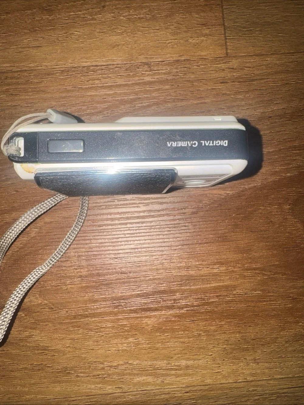 Vivitar Vivicam 5150s Digital Camera 5.0 MP 4x Zoom